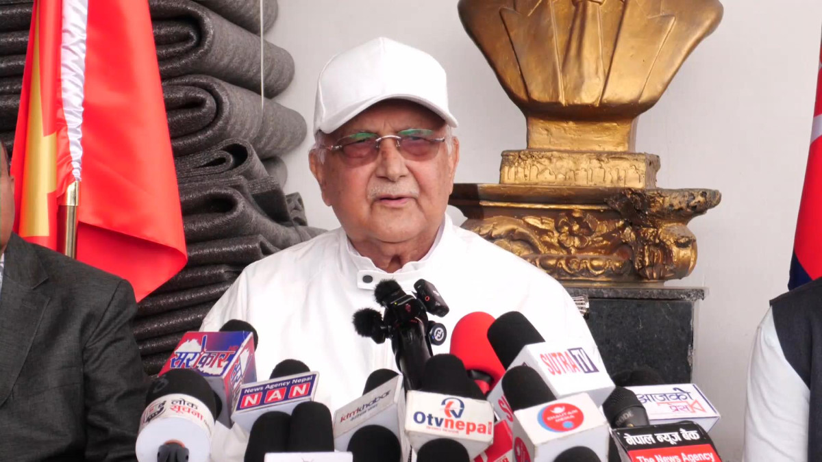 सेना निर्विवाद रहनुपर्छ: केपी शर्मा ओली